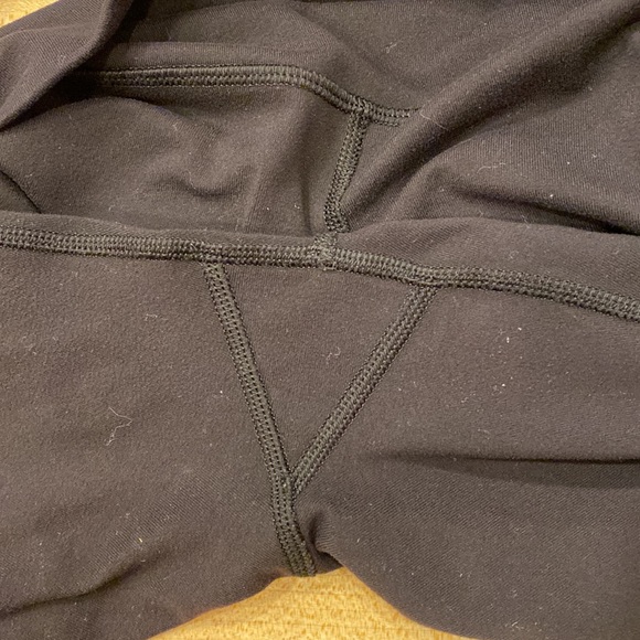 Lululemon Roll Over Wunder Under Crop - Picture 5 of 5